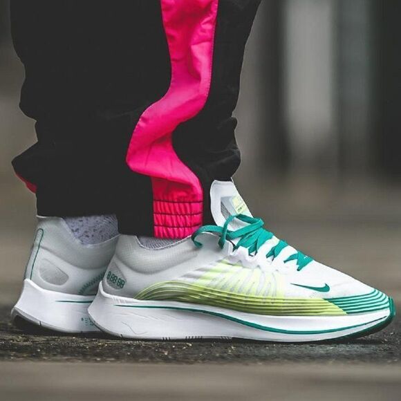 NIKE ZOOM Fly SP NIKELAB" HONG KONG" 2018 SIZE 7 US 40 EUR 8.5 Wmns AJ9282-101 - Picture 7 of 15